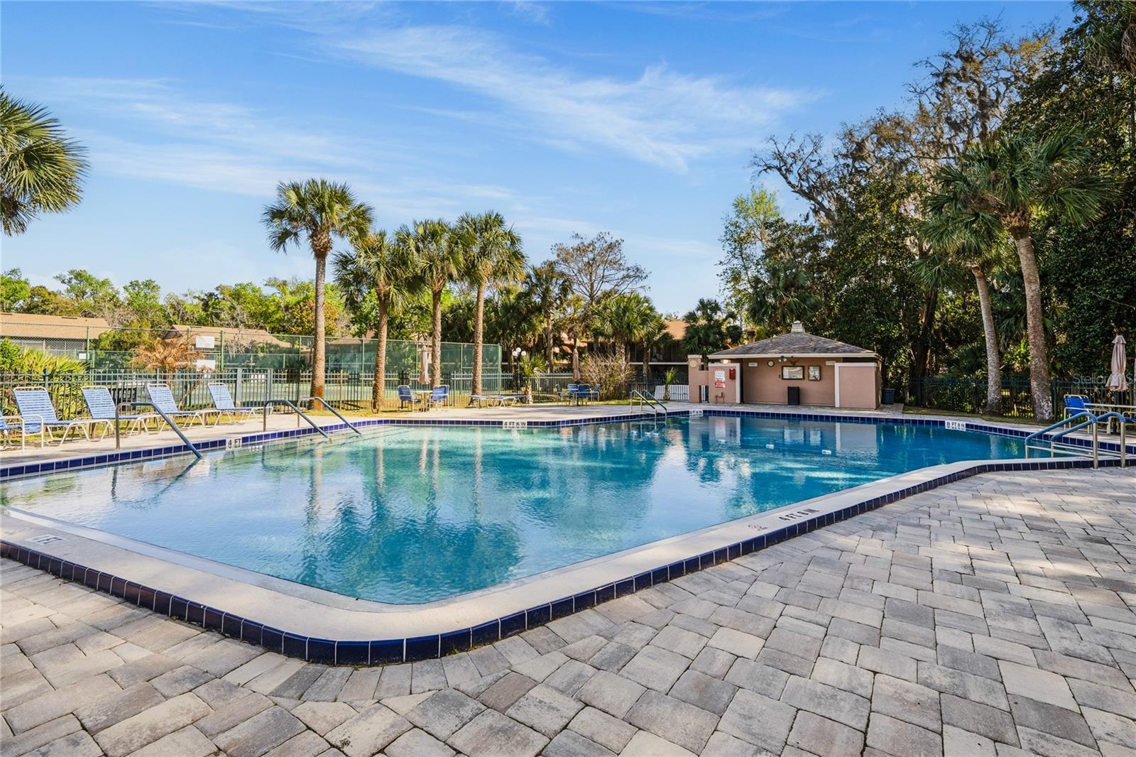 100 SWEETGUM WOODS CT #13D, DELTONA, FL, 32725