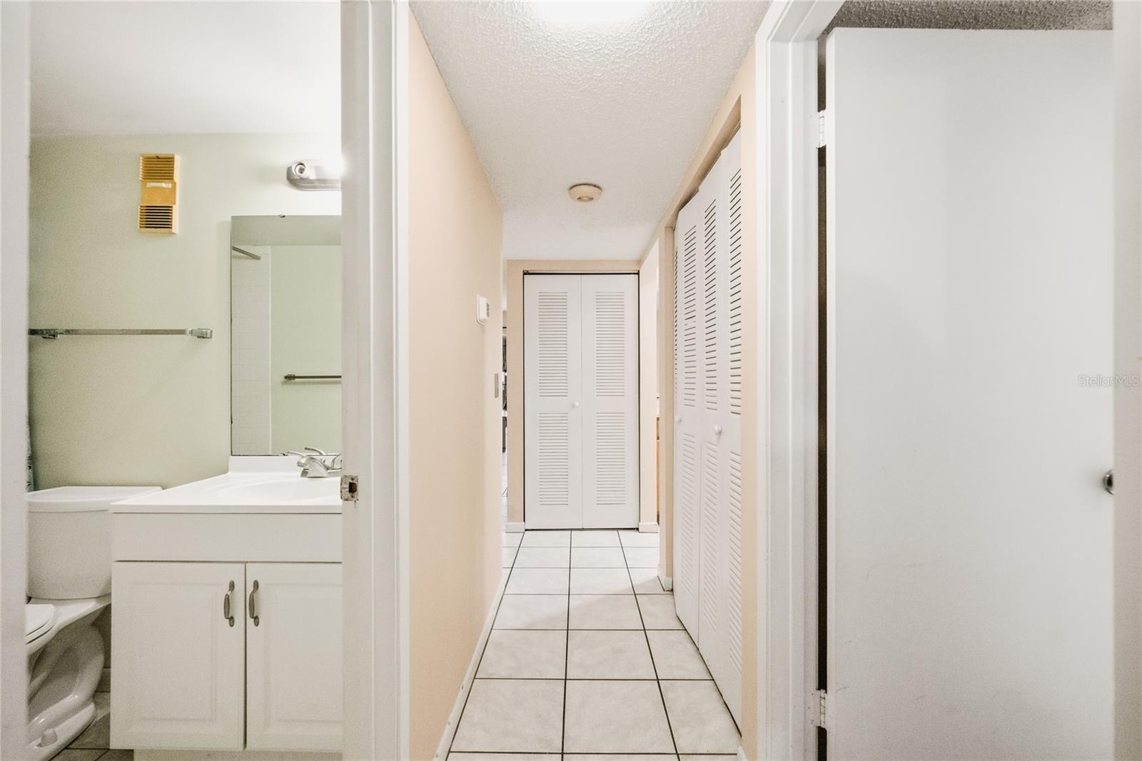 100 SWEETGUM WOODS CT #13D, DELTONA, FL, 32725