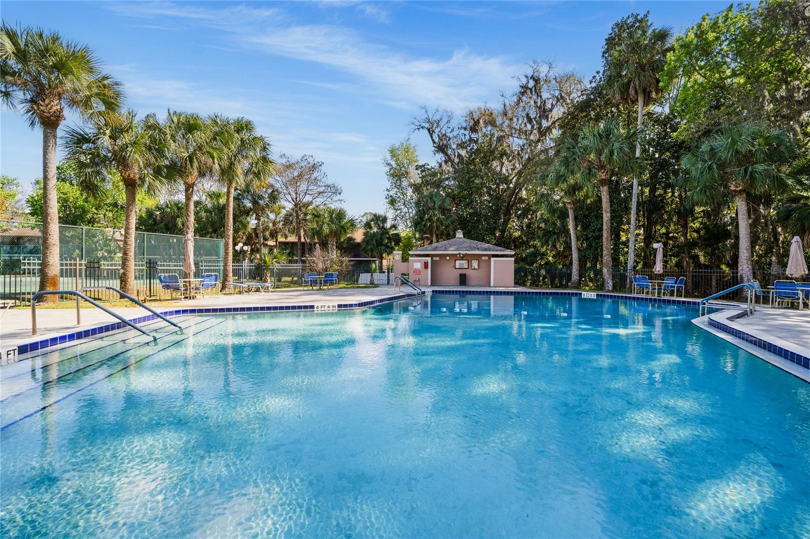 100 SWEETGUM WOODS CT #13D, DELTONA, FL, 32725