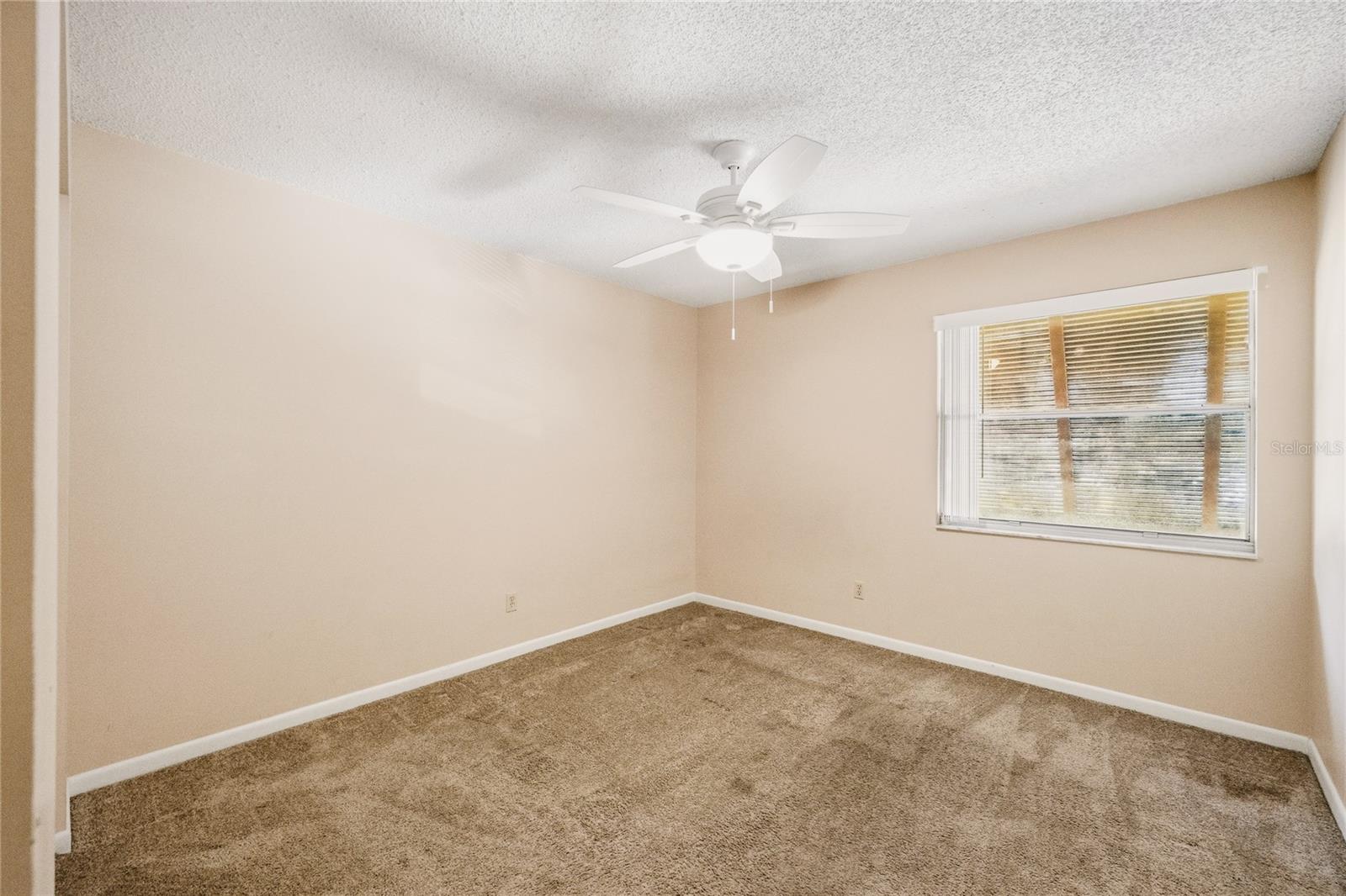 100 SWEETGUM WOODS CT #13D, DELTONA, FL, 32725