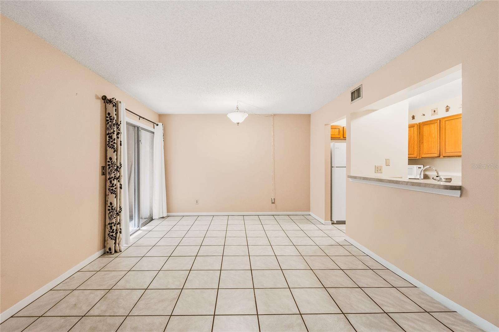 100 SWEETGUM WOODS CT #13D, DELTONA, FL, 32725