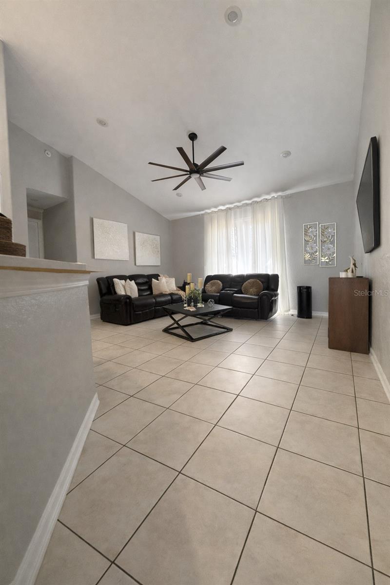 2240 BAGDAD AVE, ORLANDO, FL, 32833