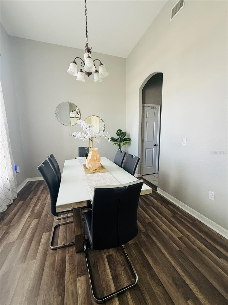 2240 BAGDAD AVE, ORLANDO, FL, 32833