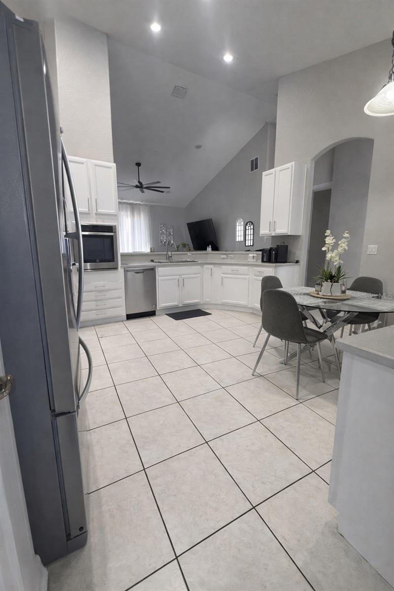 2240 BAGDAD AVE, ORLANDO, FL, 32833