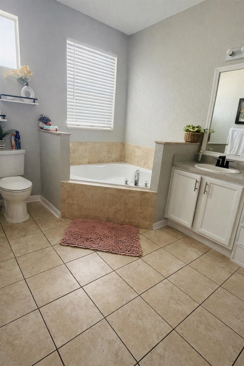 2240 BAGDAD AVE, ORLANDO, FL, 32833