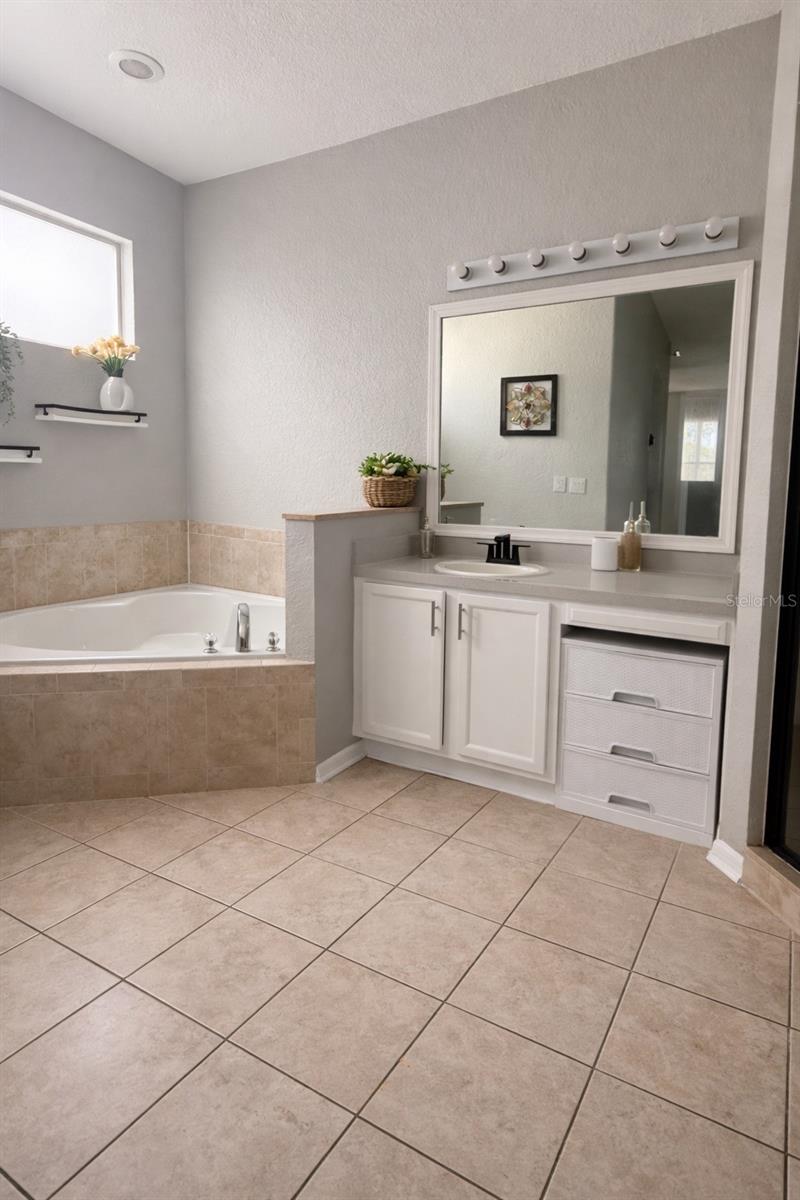 2240 BAGDAD AVE, ORLANDO, FL, 32833