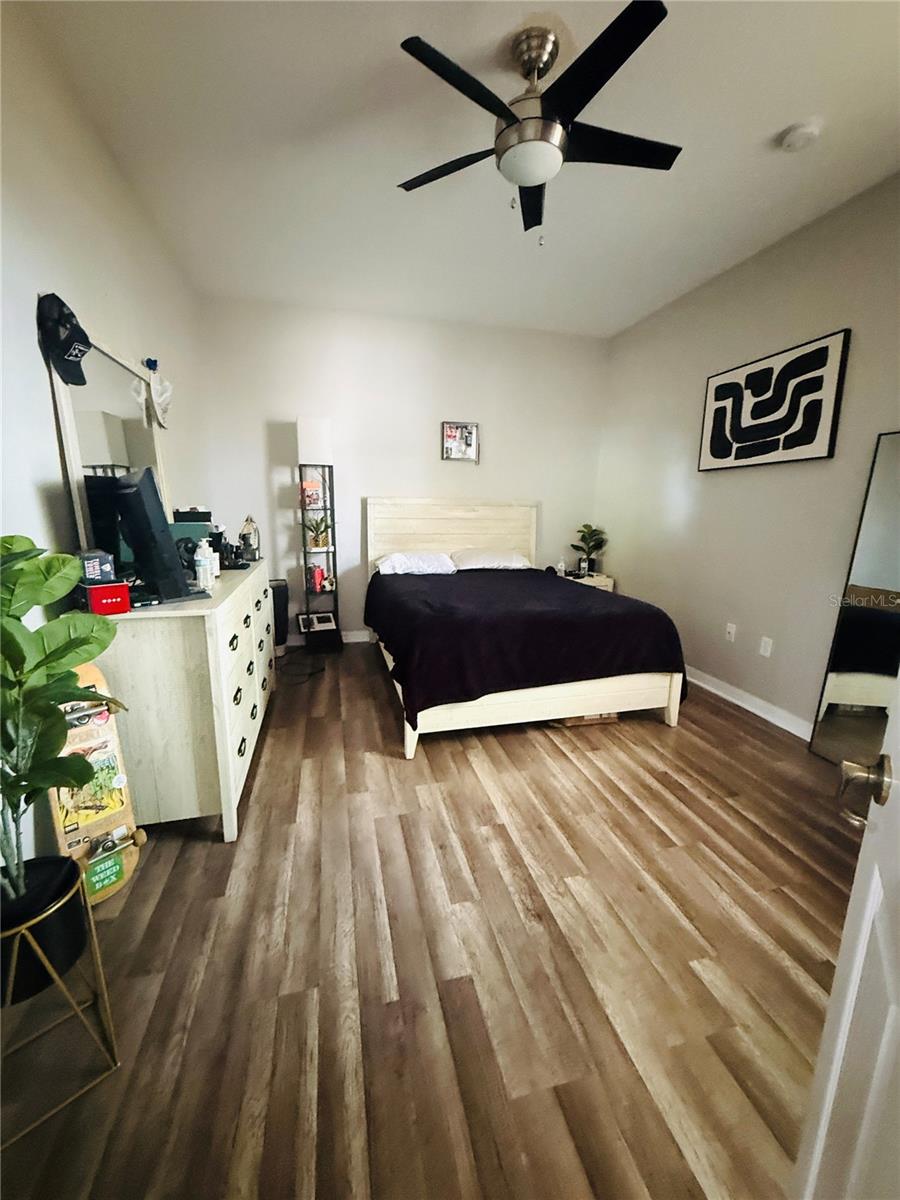 2240 BAGDAD AVE, ORLANDO, FL, 32833