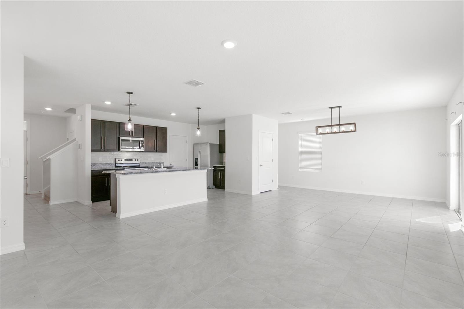 5495 WARRINGTON TOWN PATH, WESLEY CHAPEL, FL, 33545