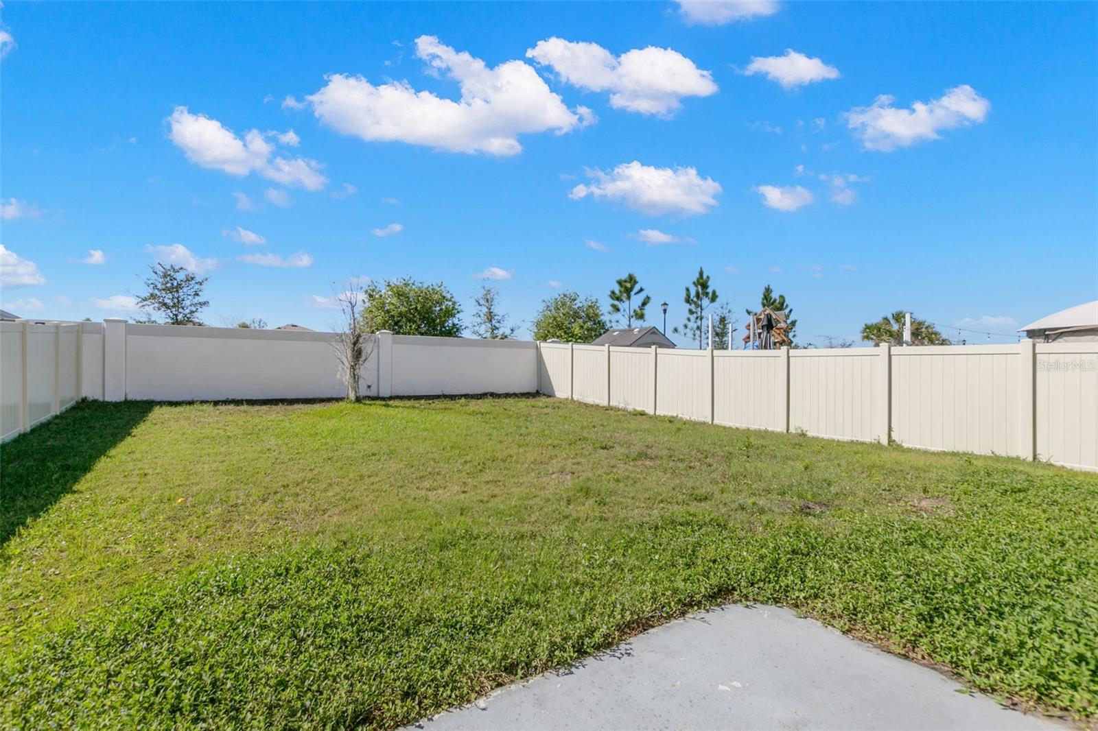 5495 WARRINGTON TOWN PATH, WESLEY CHAPEL, FL, 33545