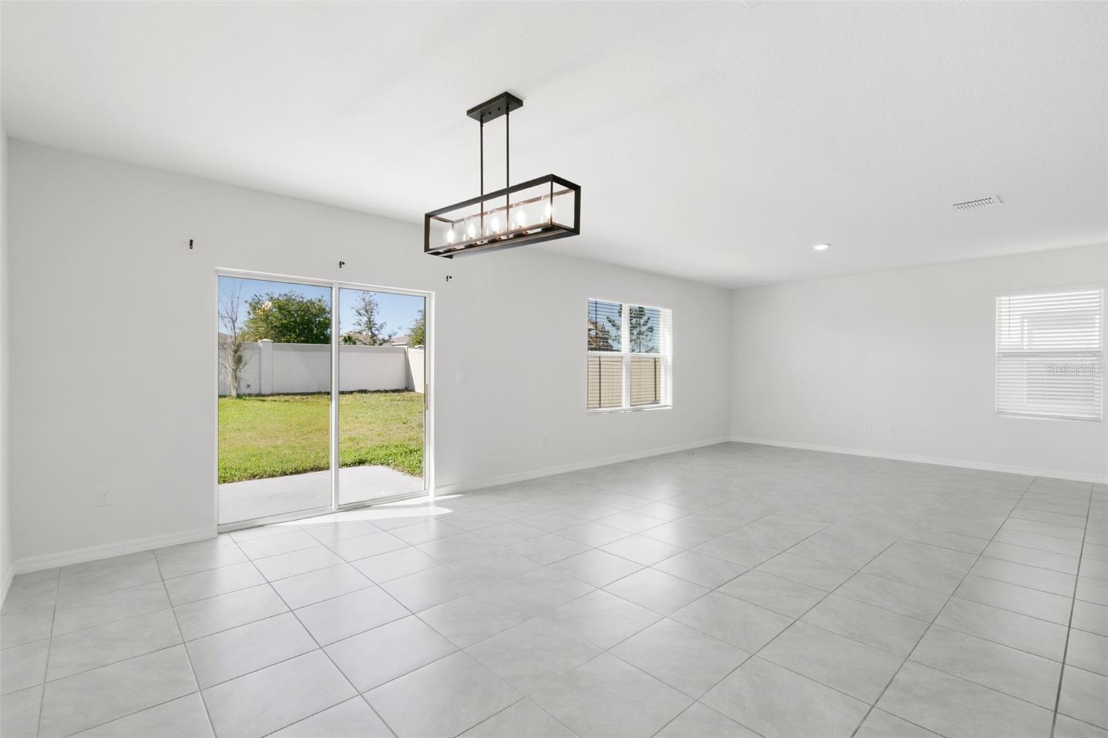 5495 WARRINGTON TOWN PATH, WESLEY CHAPEL, FL, 33545