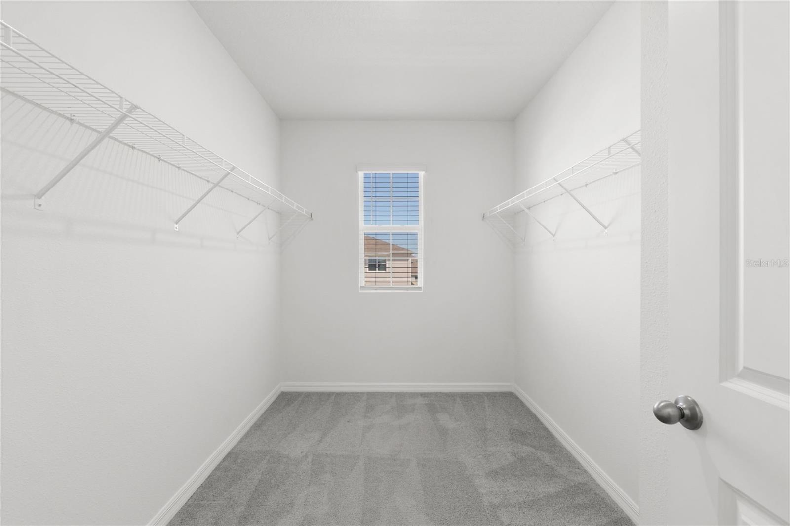 5495 WARRINGTON TOWN PATH, WESLEY CHAPEL, FL, 33545