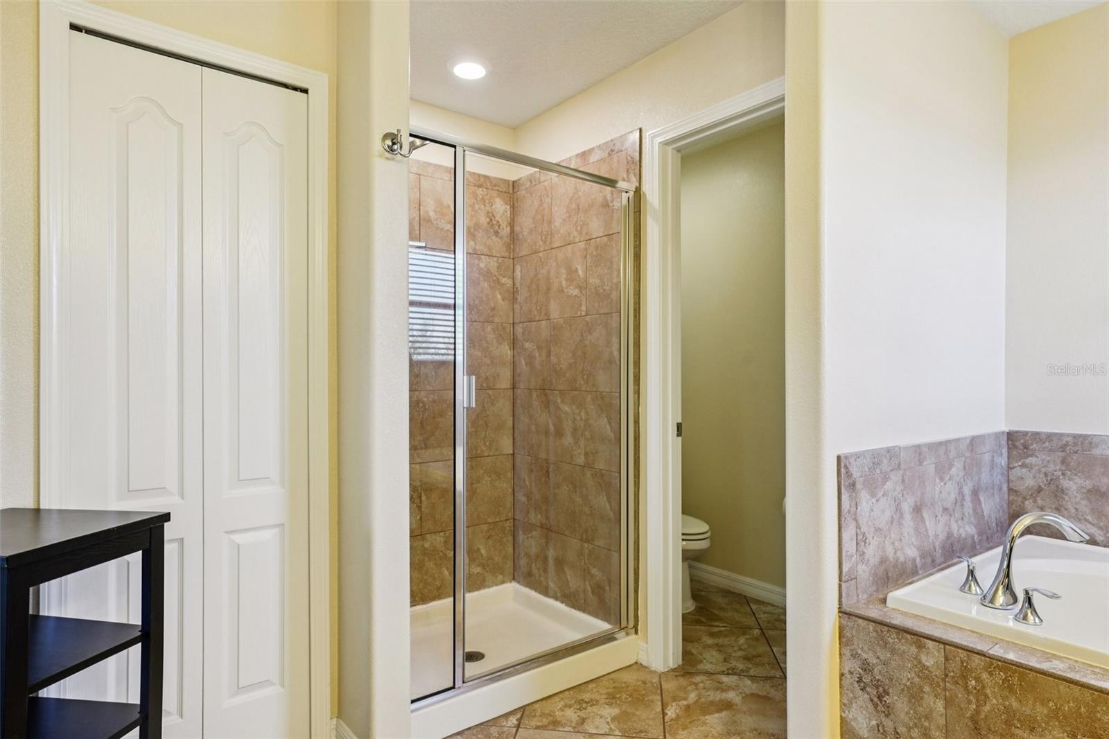 10914 WHITECAP DR, RIVERVIEW, FL, 33579