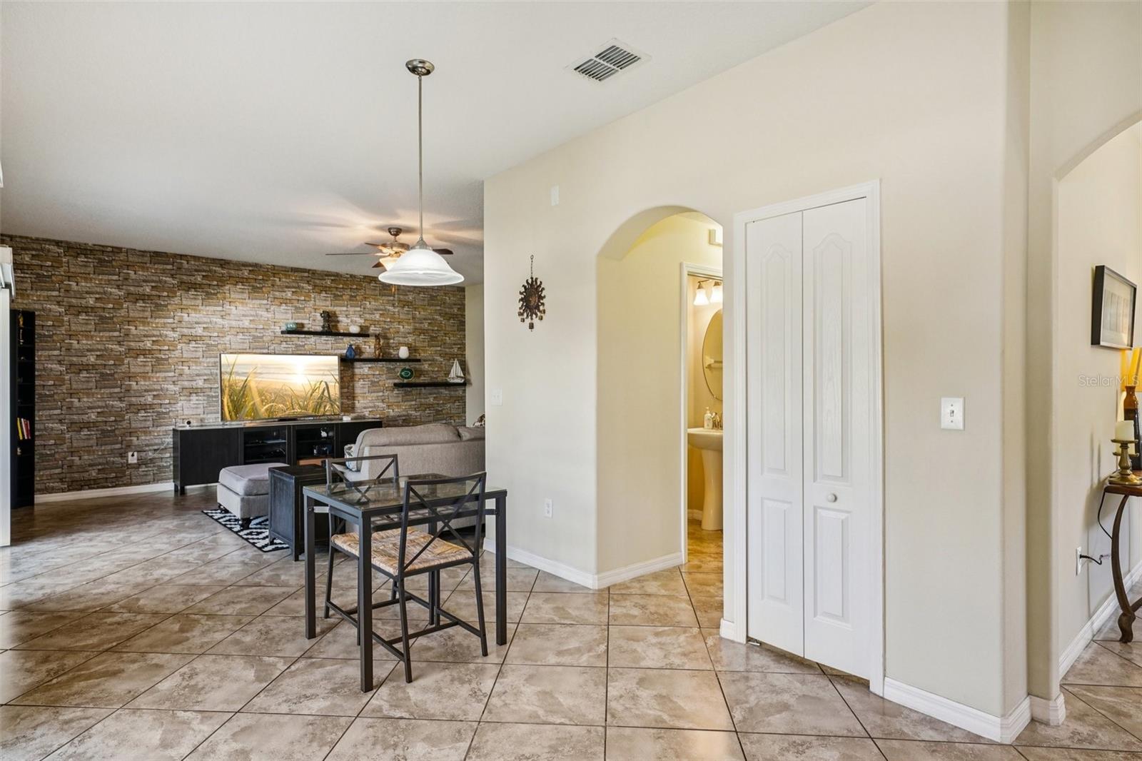 10914 WHITECAP DR, RIVERVIEW, FL, 33579