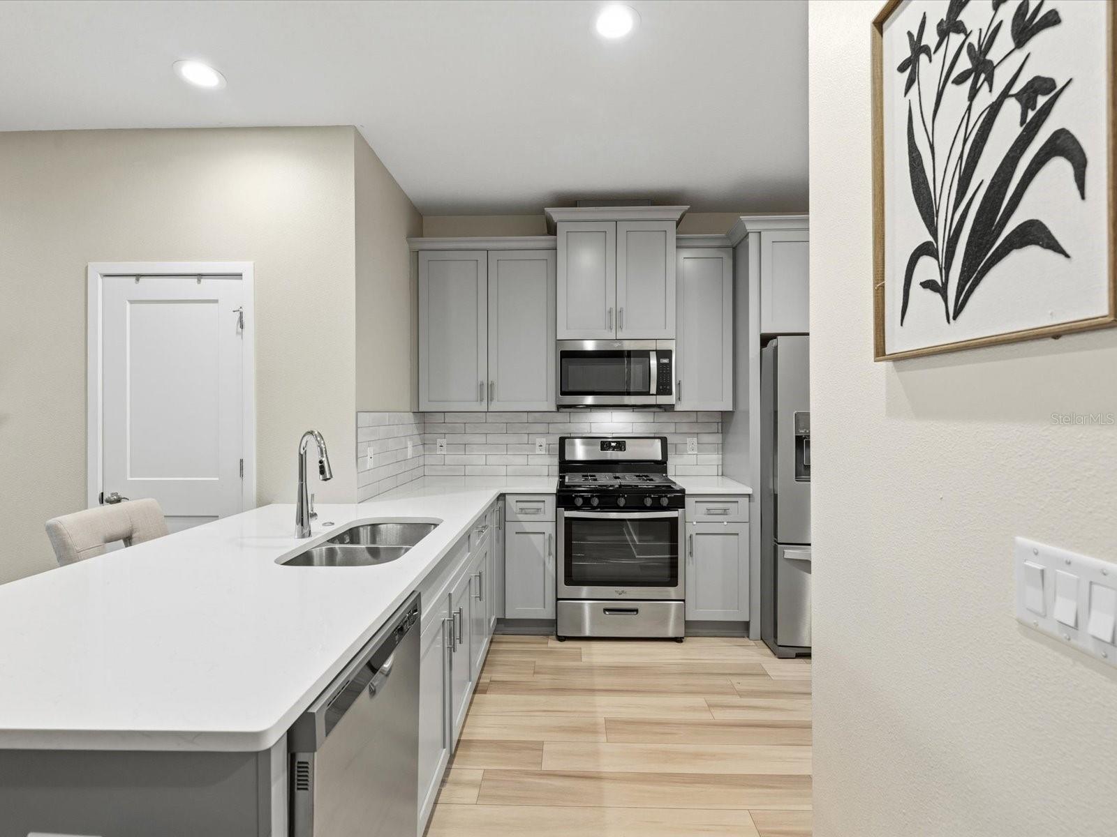 418 FINN WAY, DUNEDIN, FL, 34698