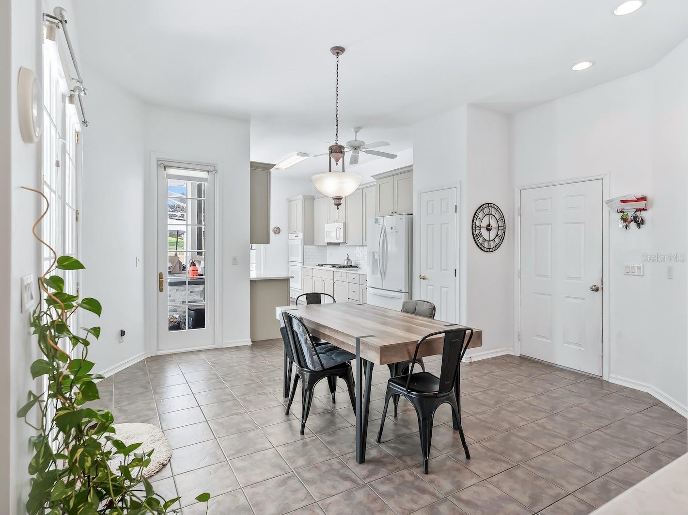 39407 TREELINE DR, LADY LAKE, FL, 32159