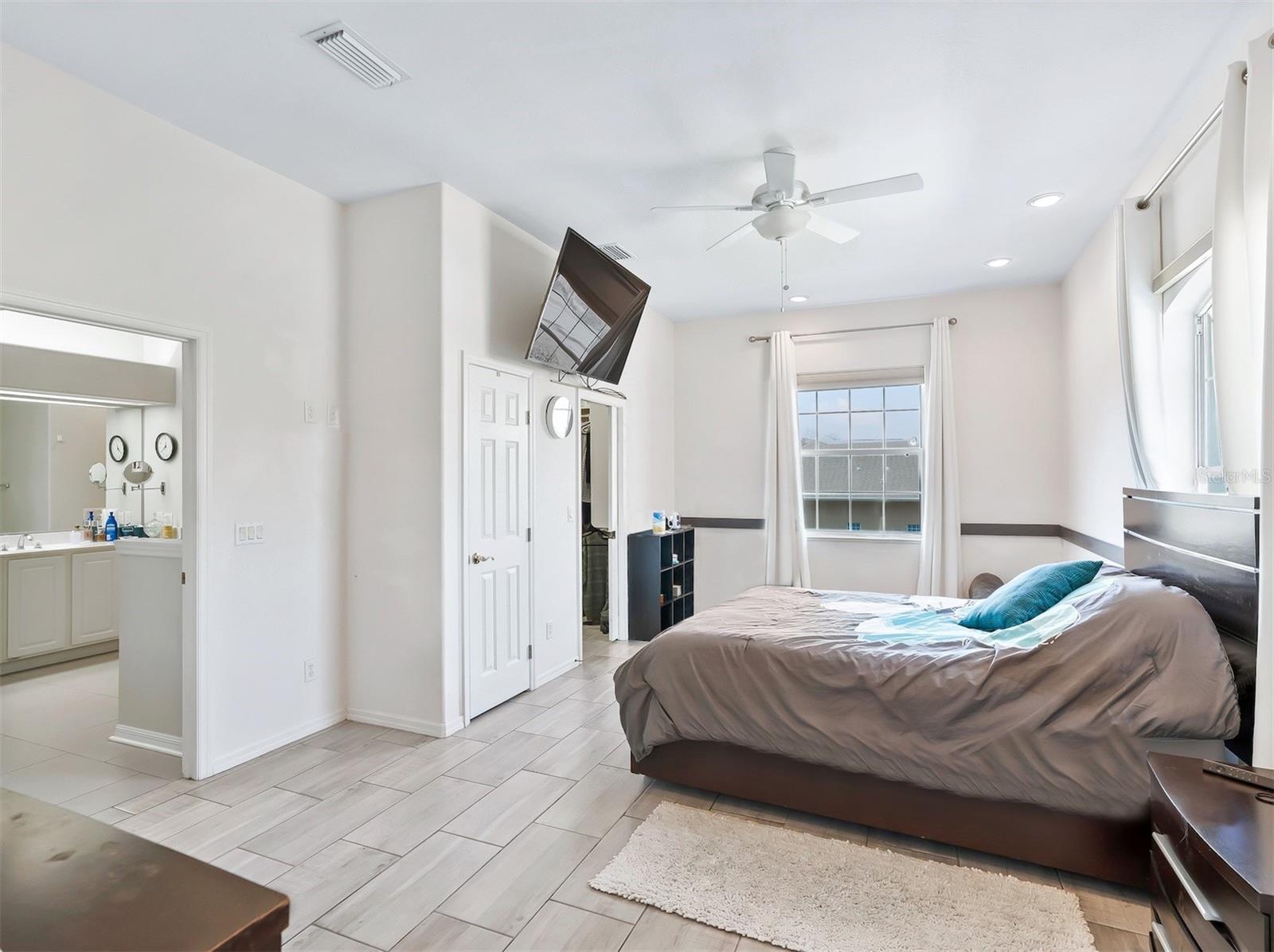 39407 TREELINE DR, LADY LAKE, FL, 32159