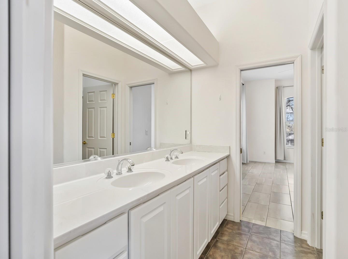 39407 TREELINE DR, LADY LAKE, FL, 32159