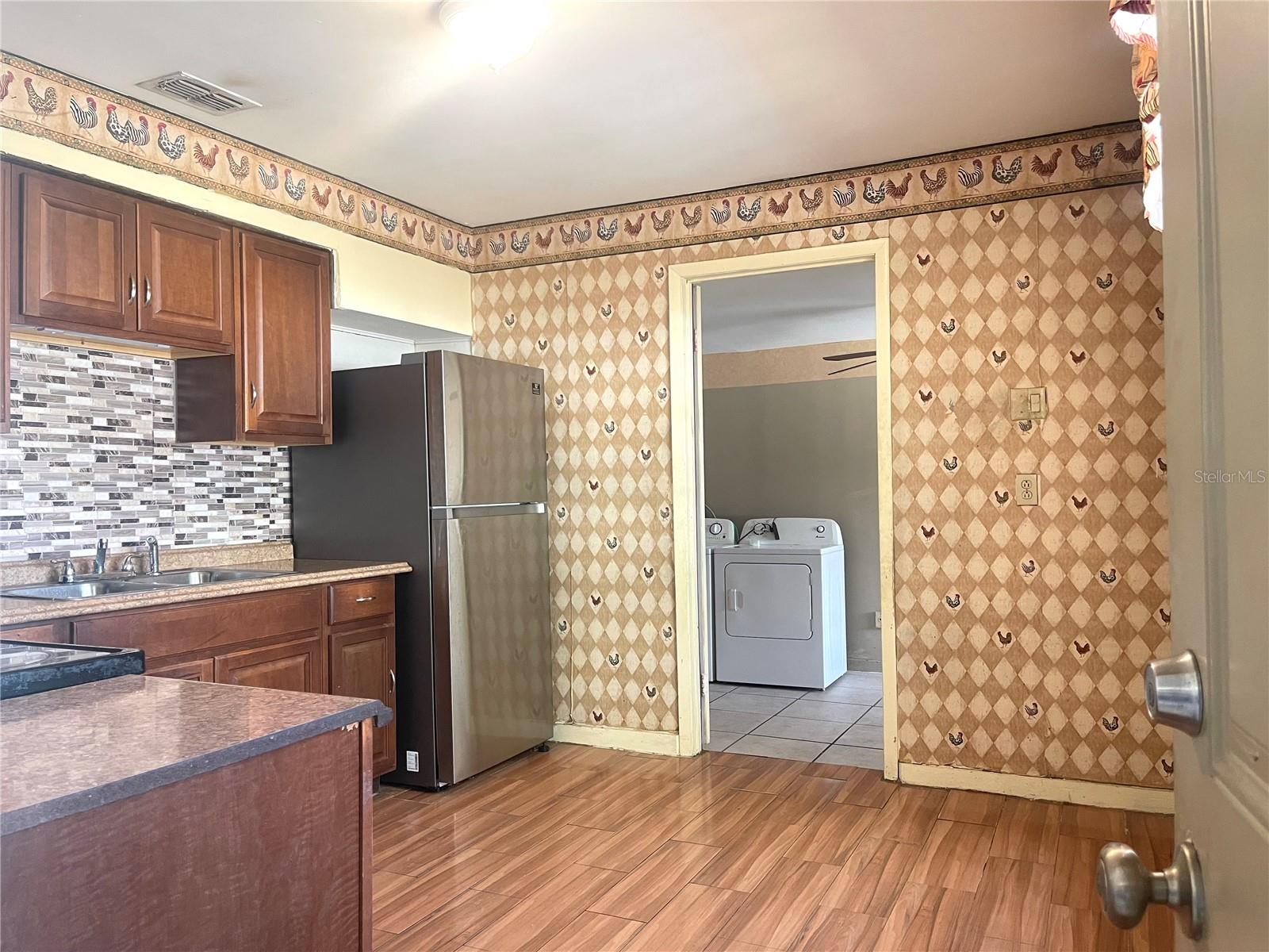 4103 E HANNA AVE, TAMPA, FL, 33610