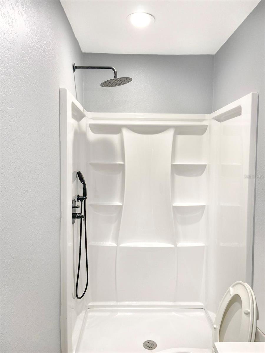 141 S HIAWASSEE RD, ORLANDO, FL, 32835