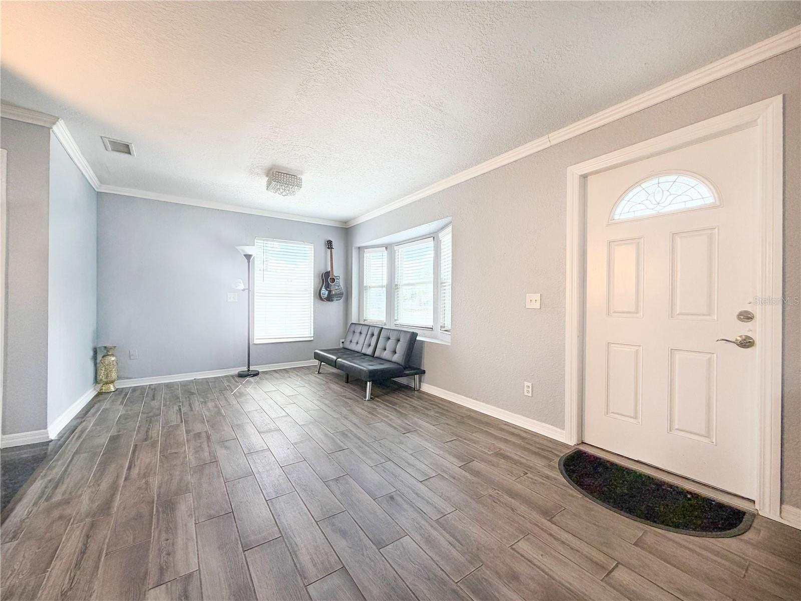 141 S HIAWASSEE RD, ORLANDO, FL, 32835