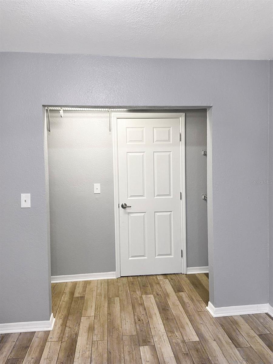 141 S HIAWASSEE RD, ORLANDO, FL, 32835