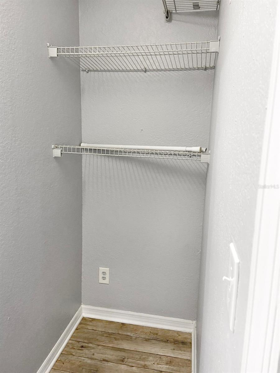 141 S HIAWASSEE RD, ORLANDO, FL, 32835