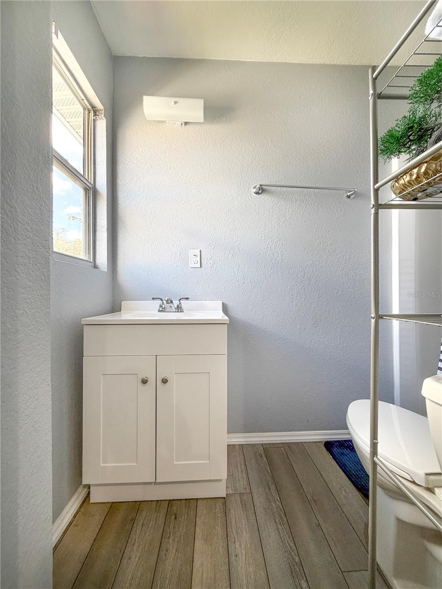 141 S HIAWASSEE RD, ORLANDO, FL, 32835