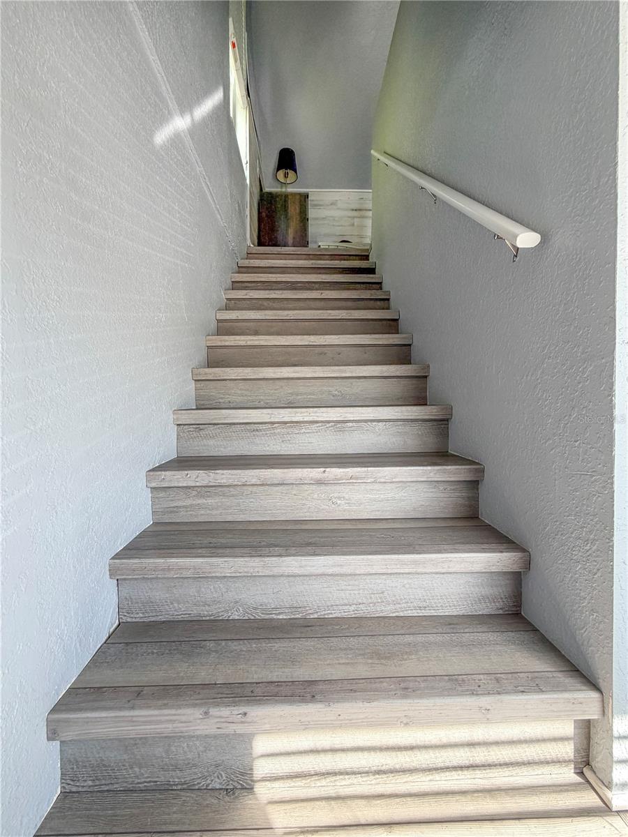 141 S HIAWASSEE RD, ORLANDO, FL, 32835