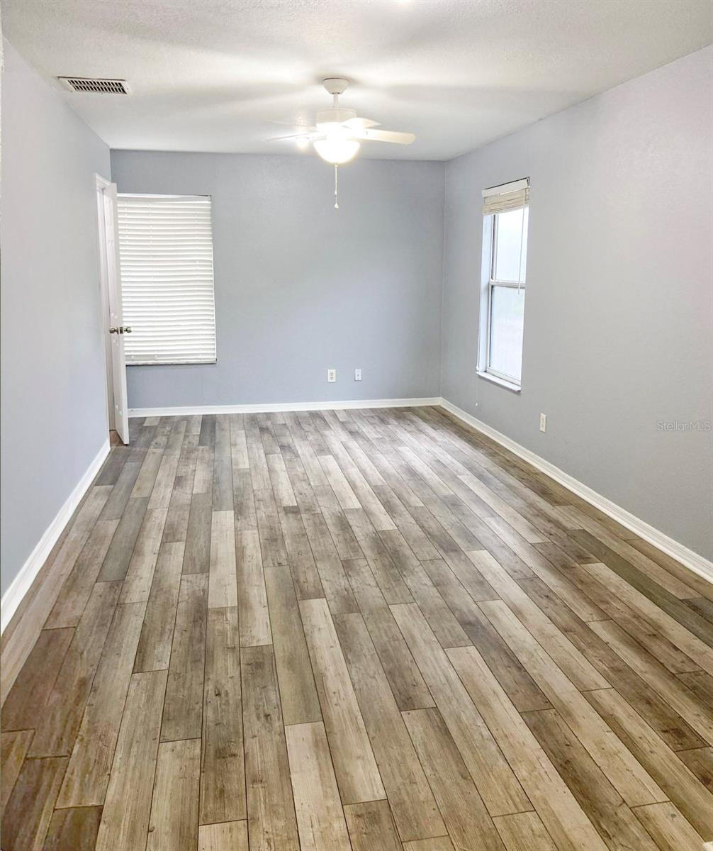 141 S HIAWASSEE RD, ORLANDO, FL, 32835