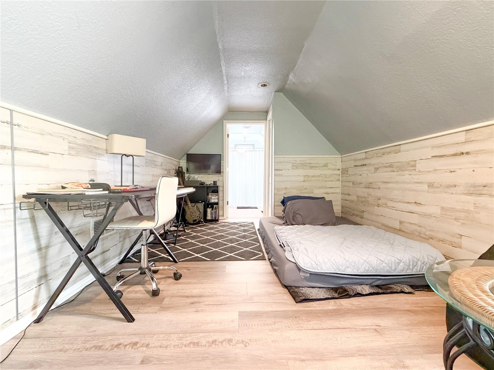 141 S HIAWASSEE RD, ORLANDO, FL, 32835