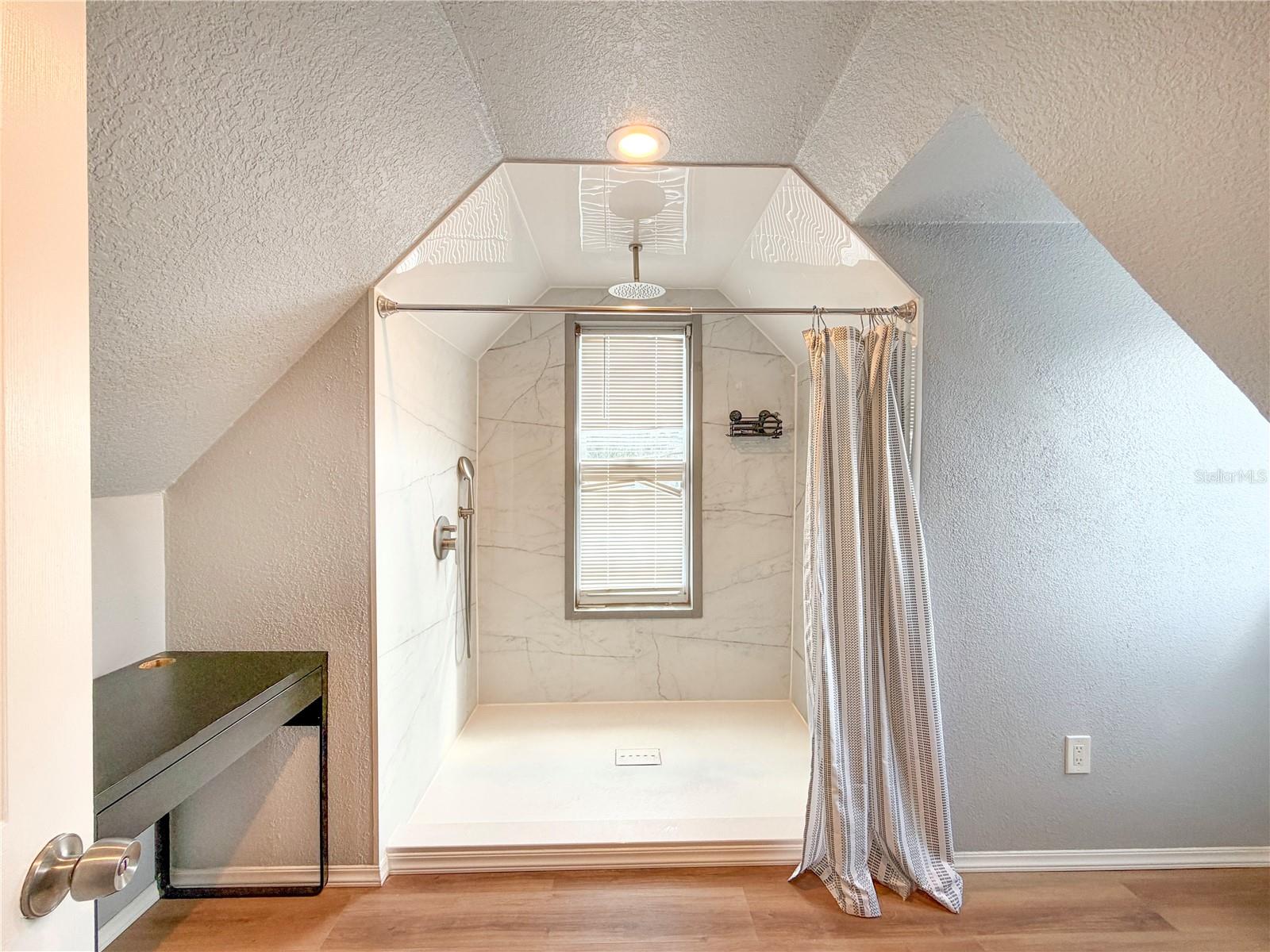 141 S HIAWASSEE RD, ORLANDO, FL, 32835