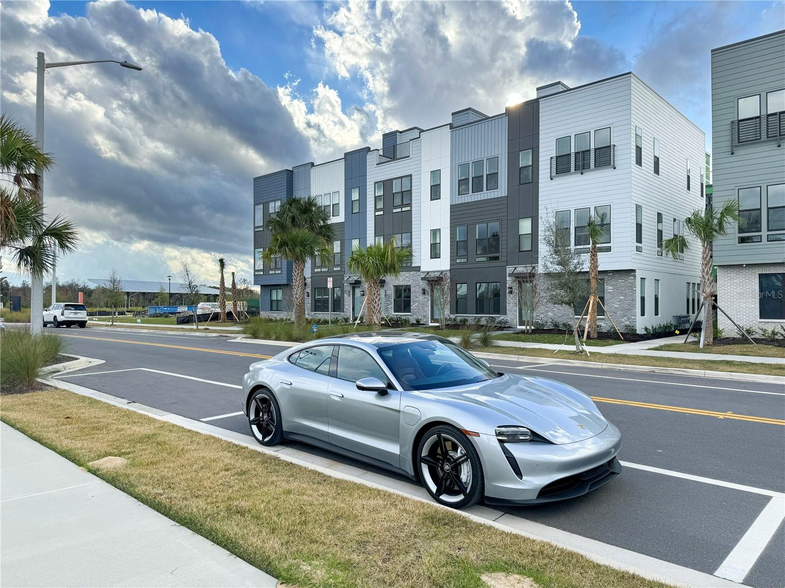 2046 PACKING DISTRICT WAY, ORLANDO, FL, 32804