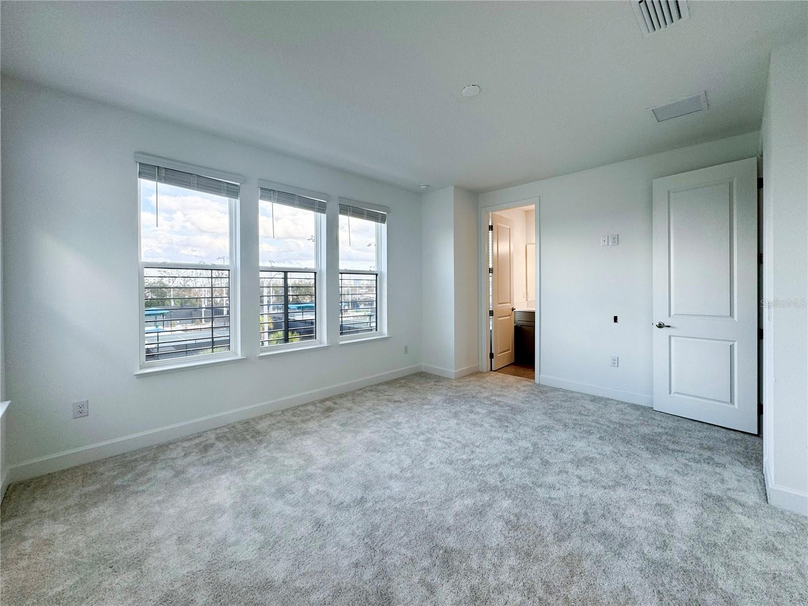 2046 PACKING DISTRICT WAY, ORLANDO, FL, 32804