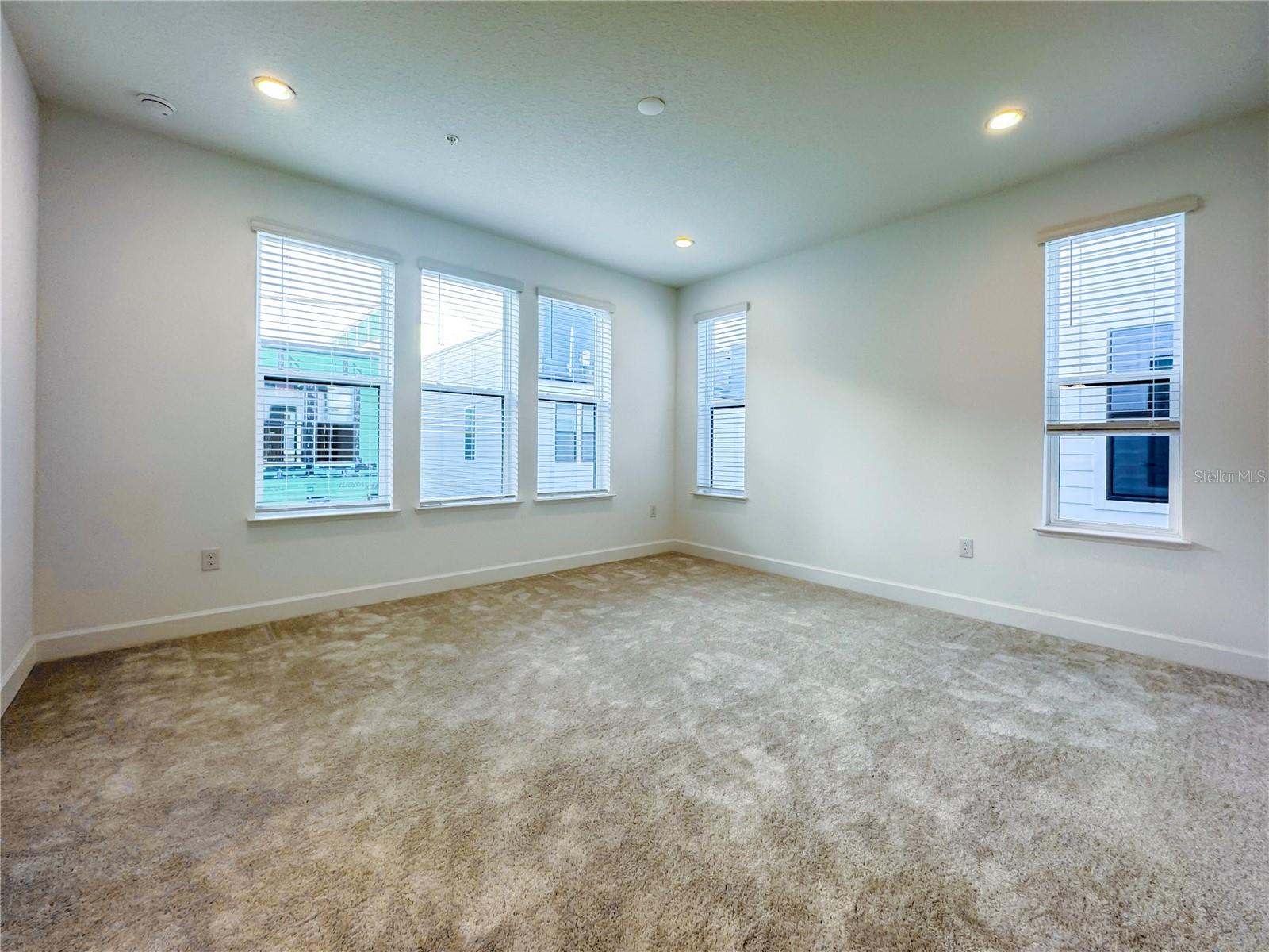 2046 PACKING DISTRICT WAY, ORLANDO, FL, 32804