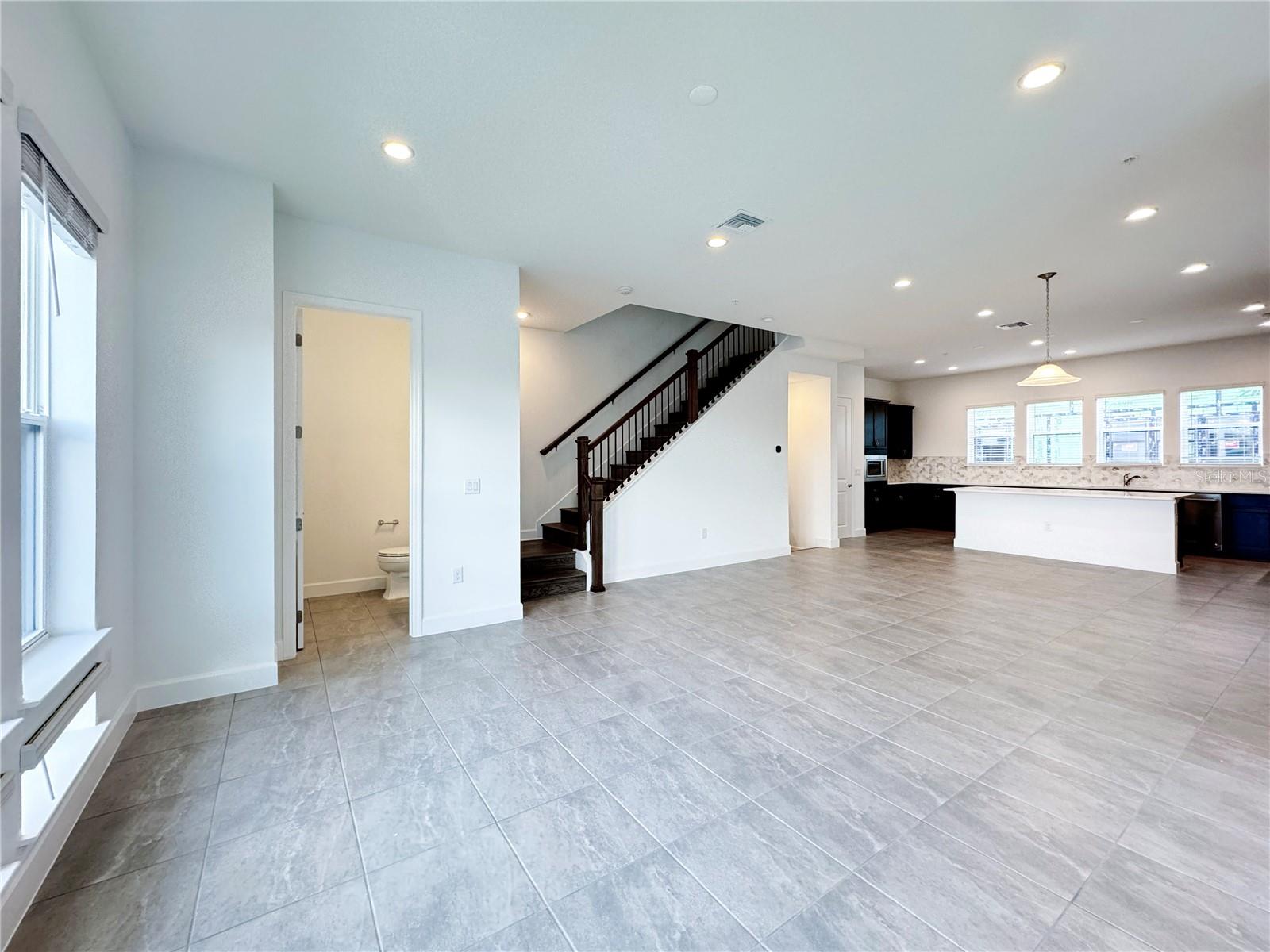 2046 PACKING DISTRICT WAY, ORLANDO, FL, 32804