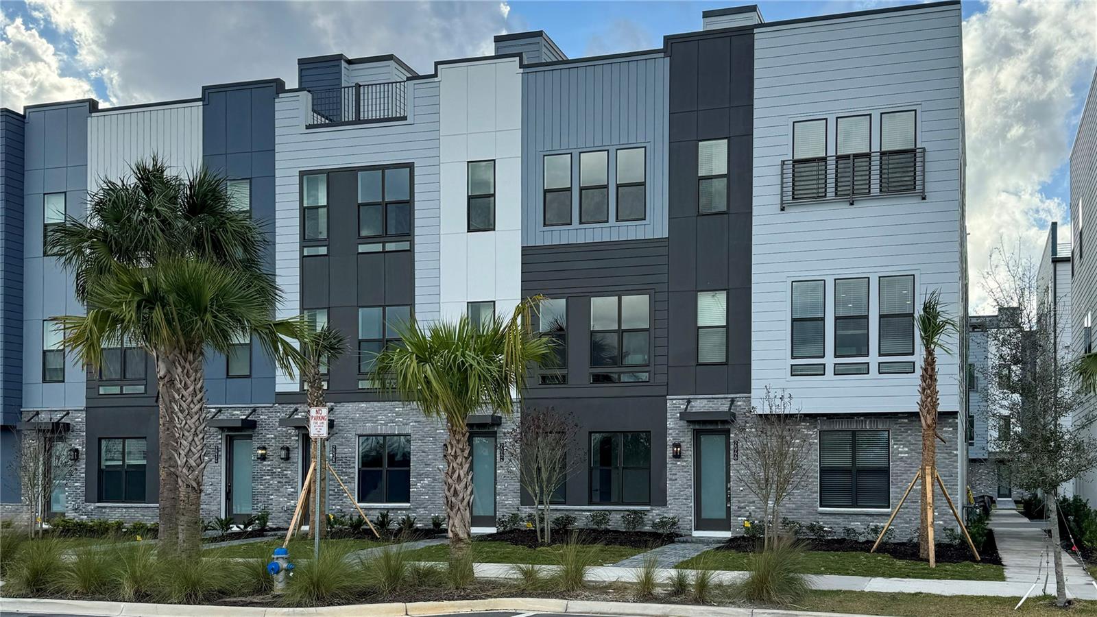 2046 PACKING DISTRICT WAY, ORLANDO, FL, 32804