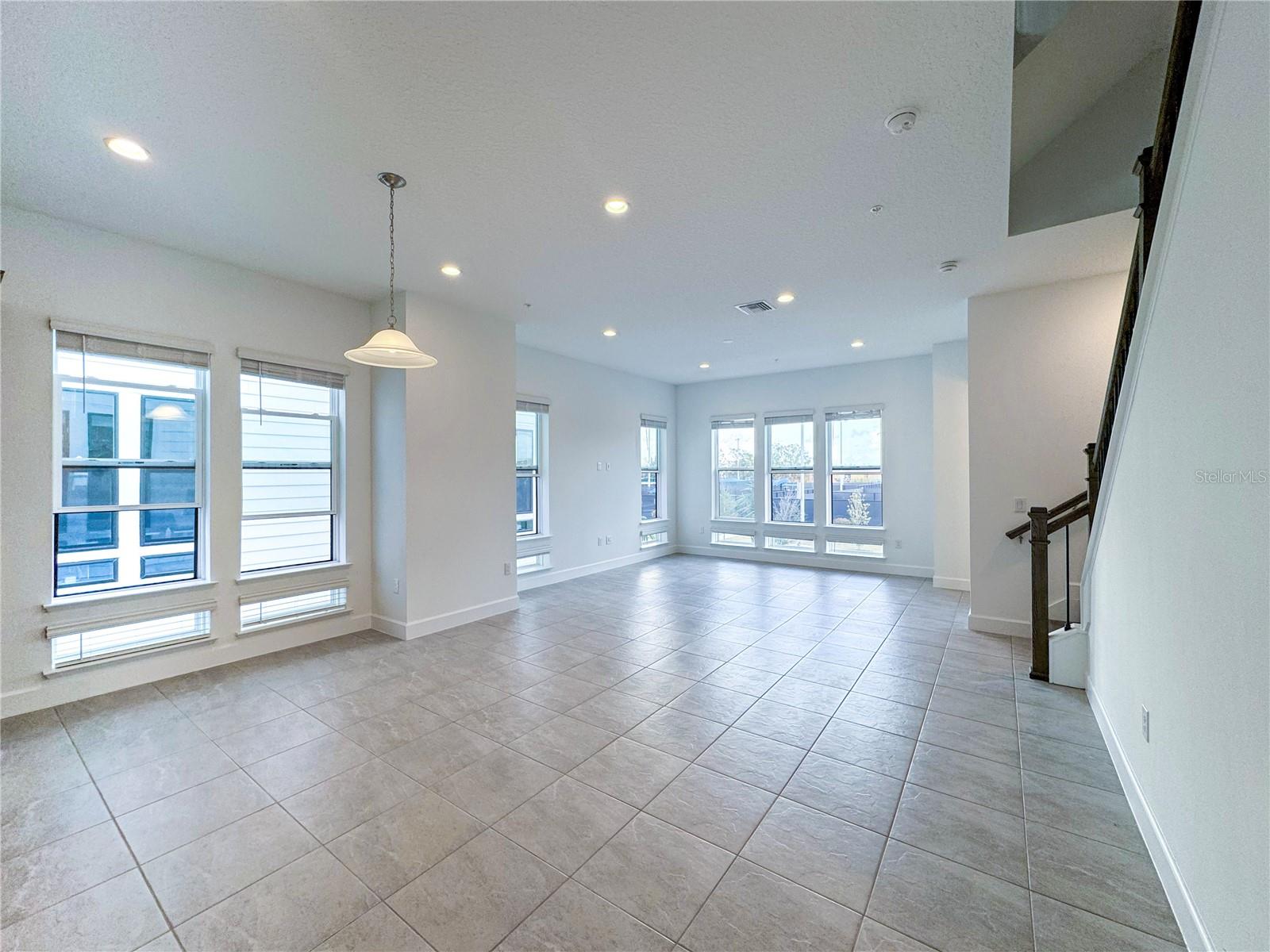 2046 PACKING DISTRICT WAY, ORLANDO, FL, 32804