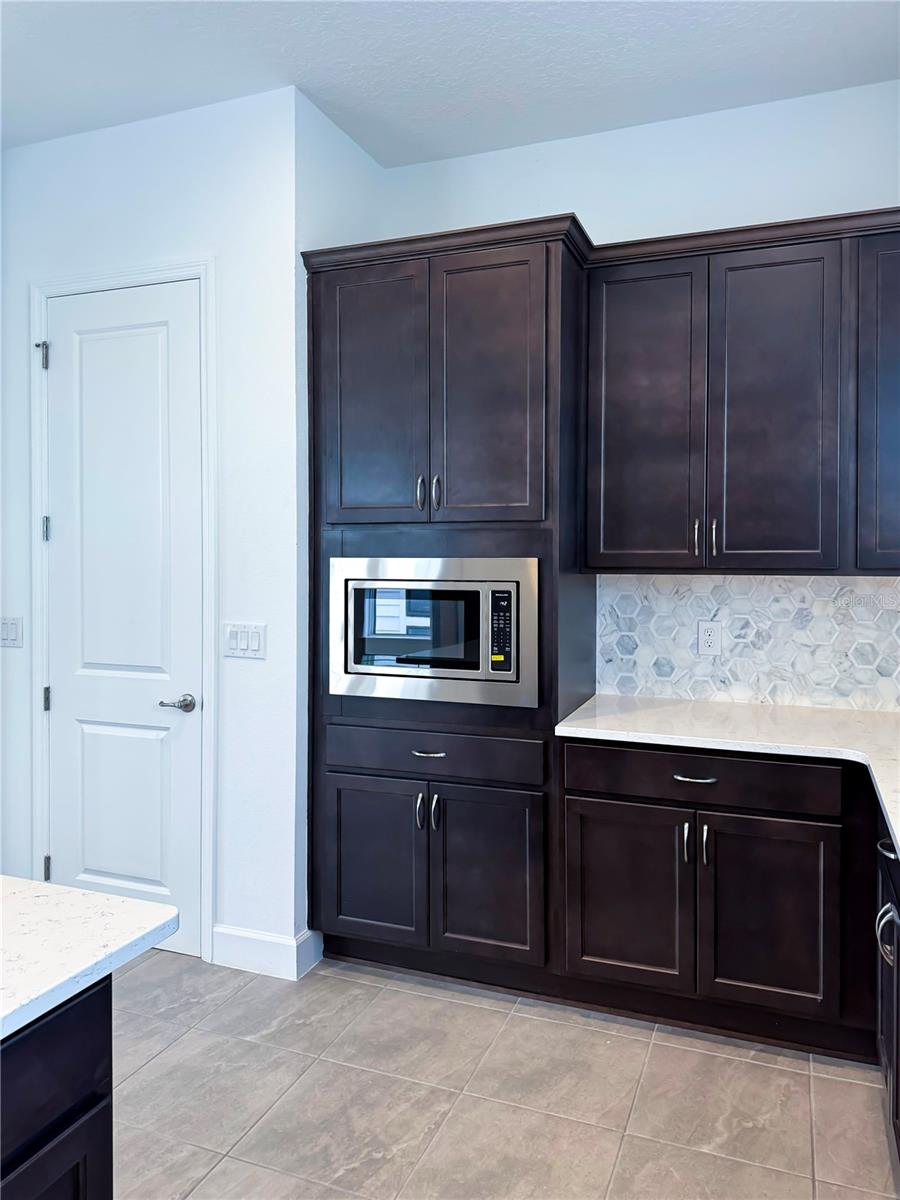 2046 PACKING DISTRICT WAY, ORLANDO, FL, 32804