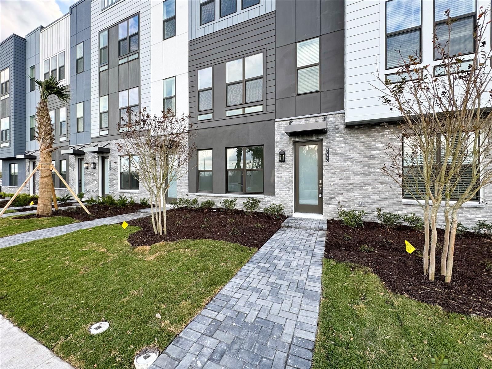 2046 PACKING DISTRICT WAY, ORLANDO, FL, 32804