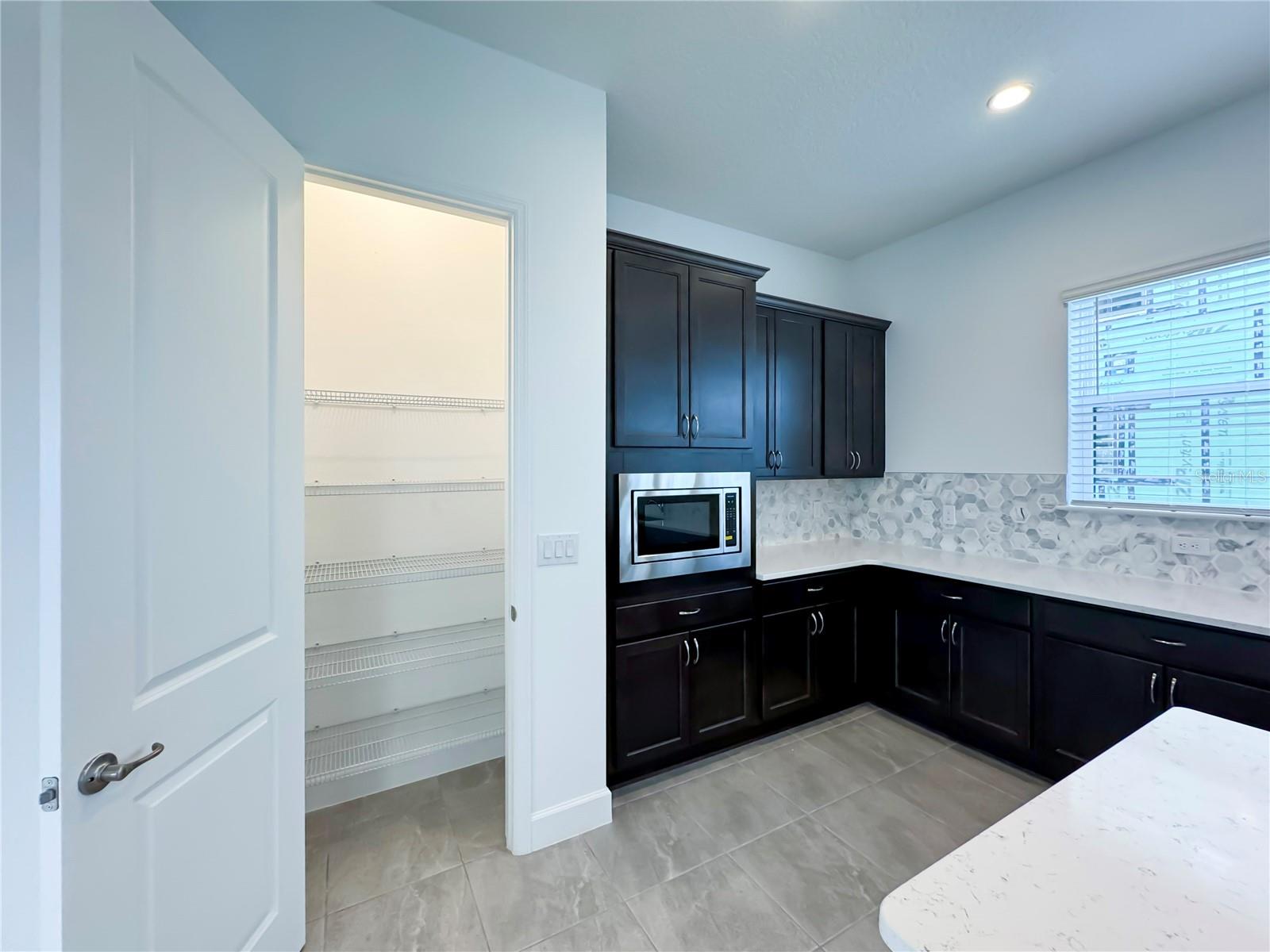 2046 PACKING DISTRICT WAY, ORLANDO, FL, 32804