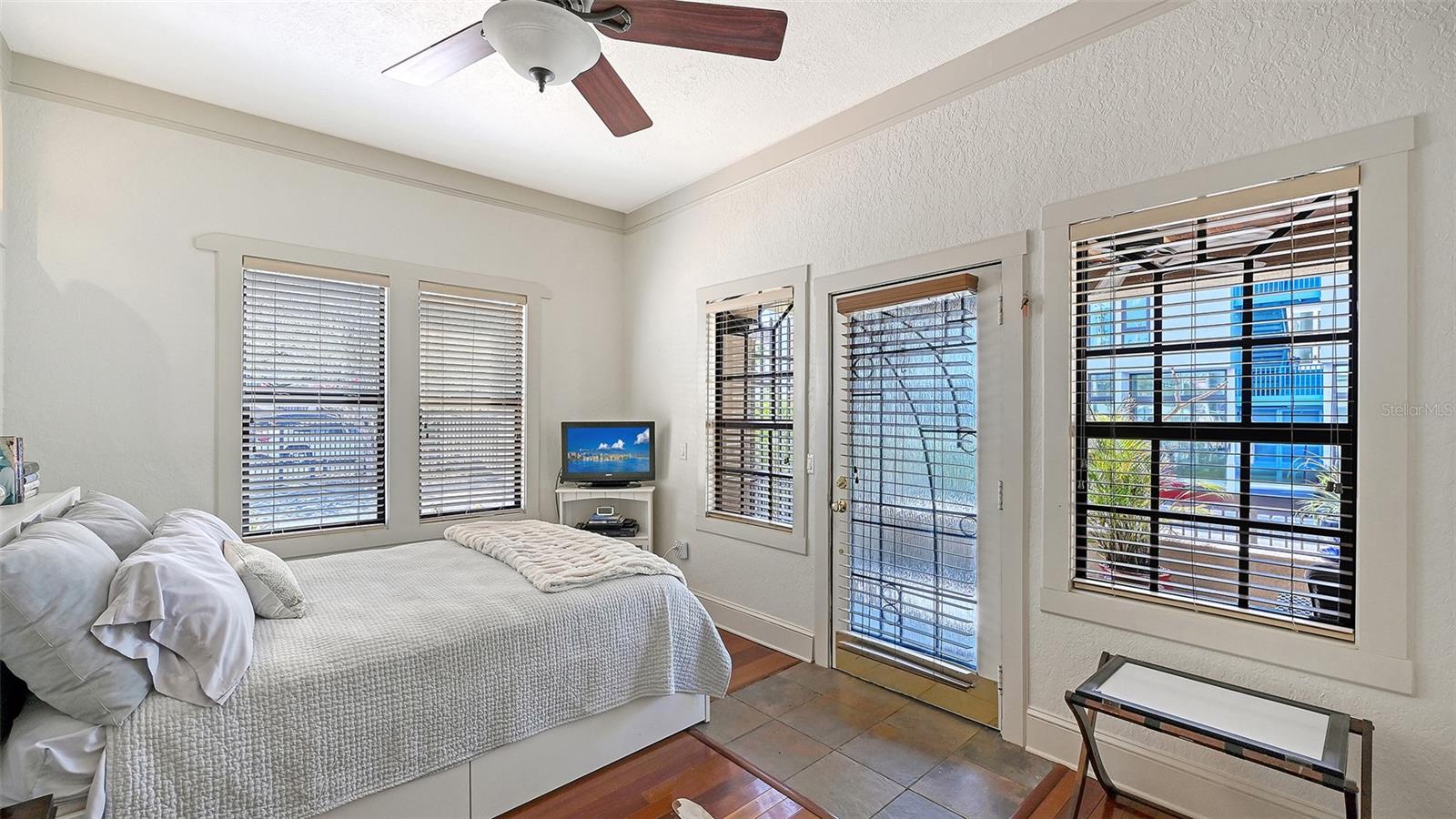 1563 4TH ST, SARASOTA, FL, 34236