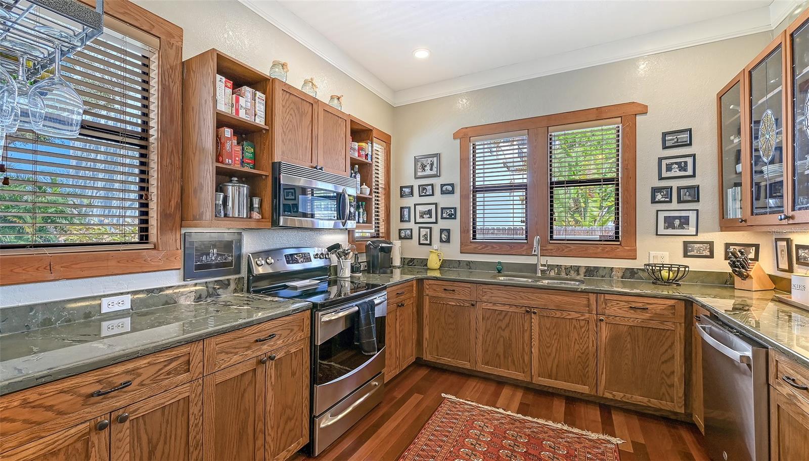 1563 4TH ST, SARASOTA, FL, 34236