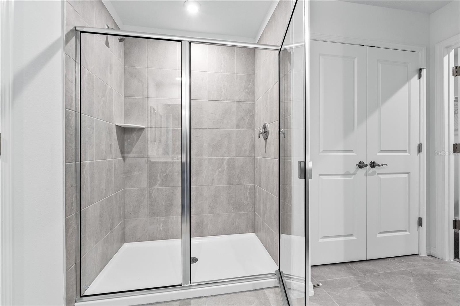 5480 MEADOW WALK DR, DAVENPORT, FL, 33837