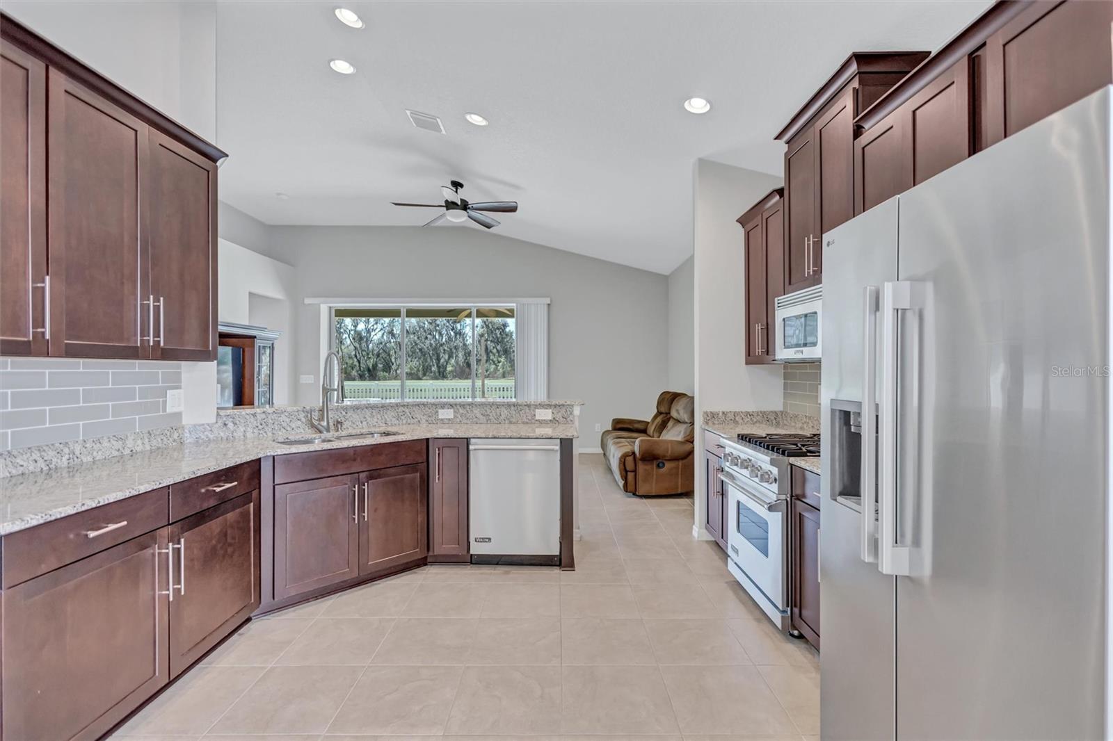11431 COVENTRY GROVE CIR, LITHIA, FL, 33547