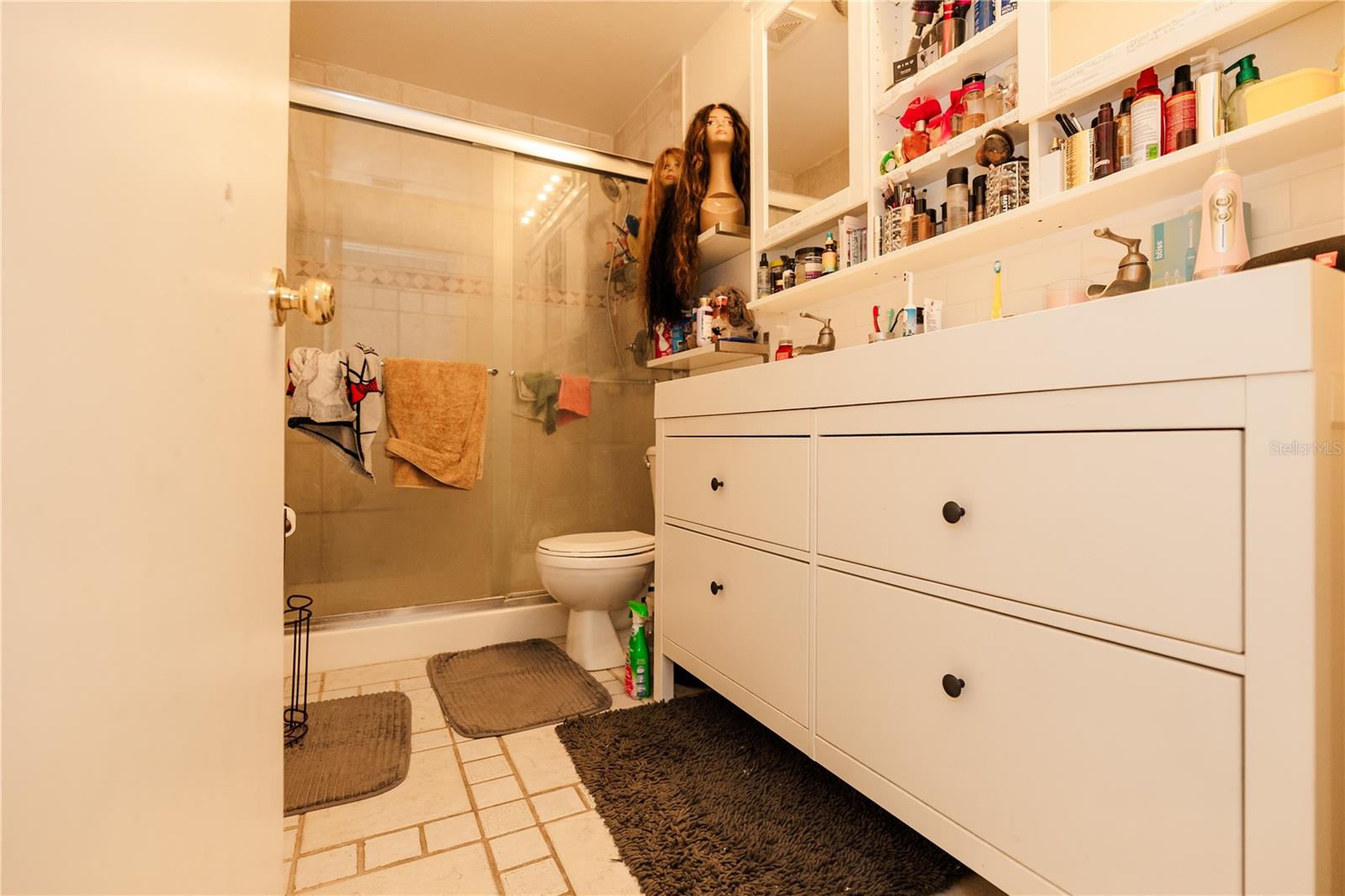 Primary En-Suite Bathroom