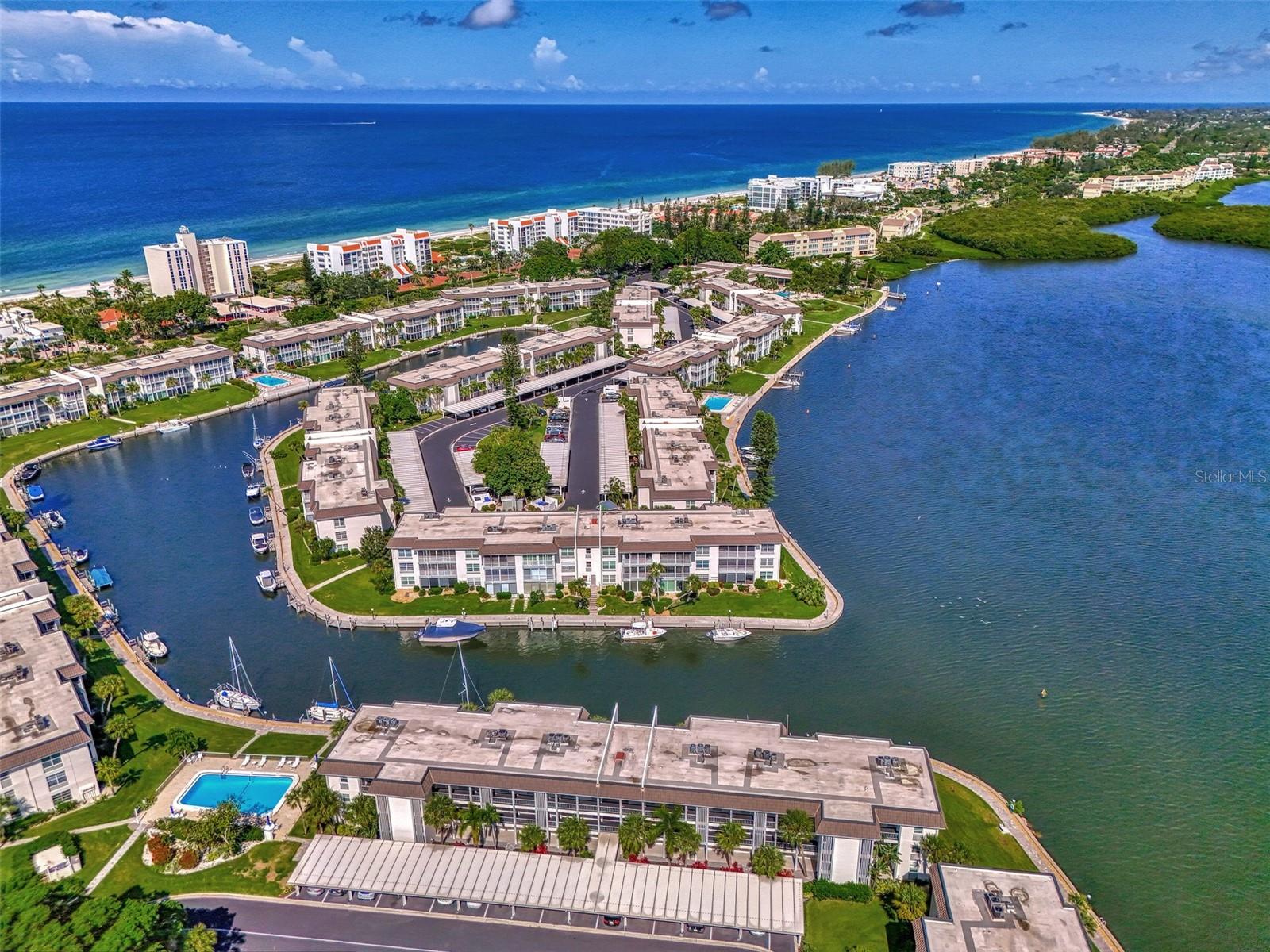 4410 EXETER DR #204, LONGBOAT KEY, FL, 34228