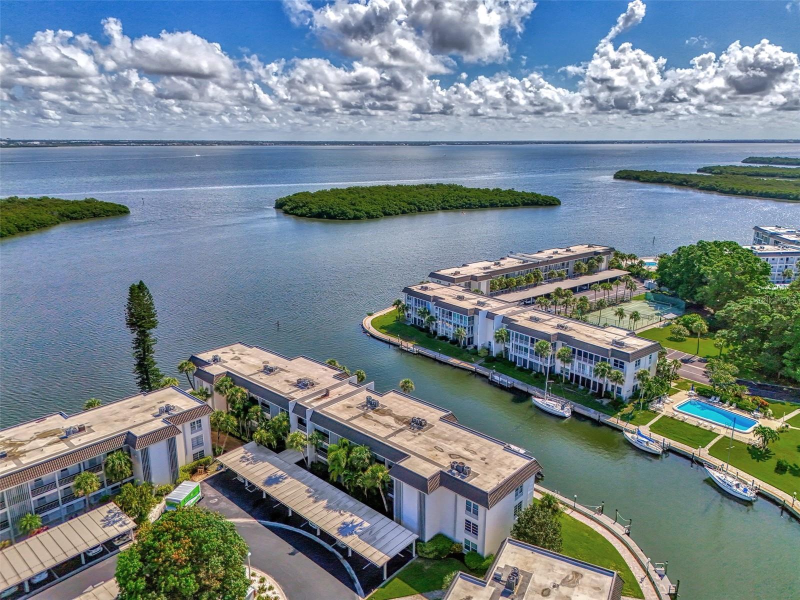 4410 EXETER DR #204, LONGBOAT KEY, FL, 34228