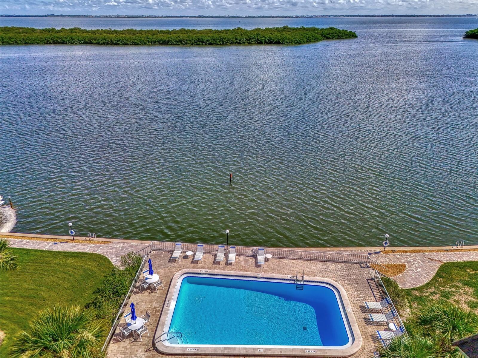 4410 EXETER DR #204, LONGBOAT KEY, FL, 34228