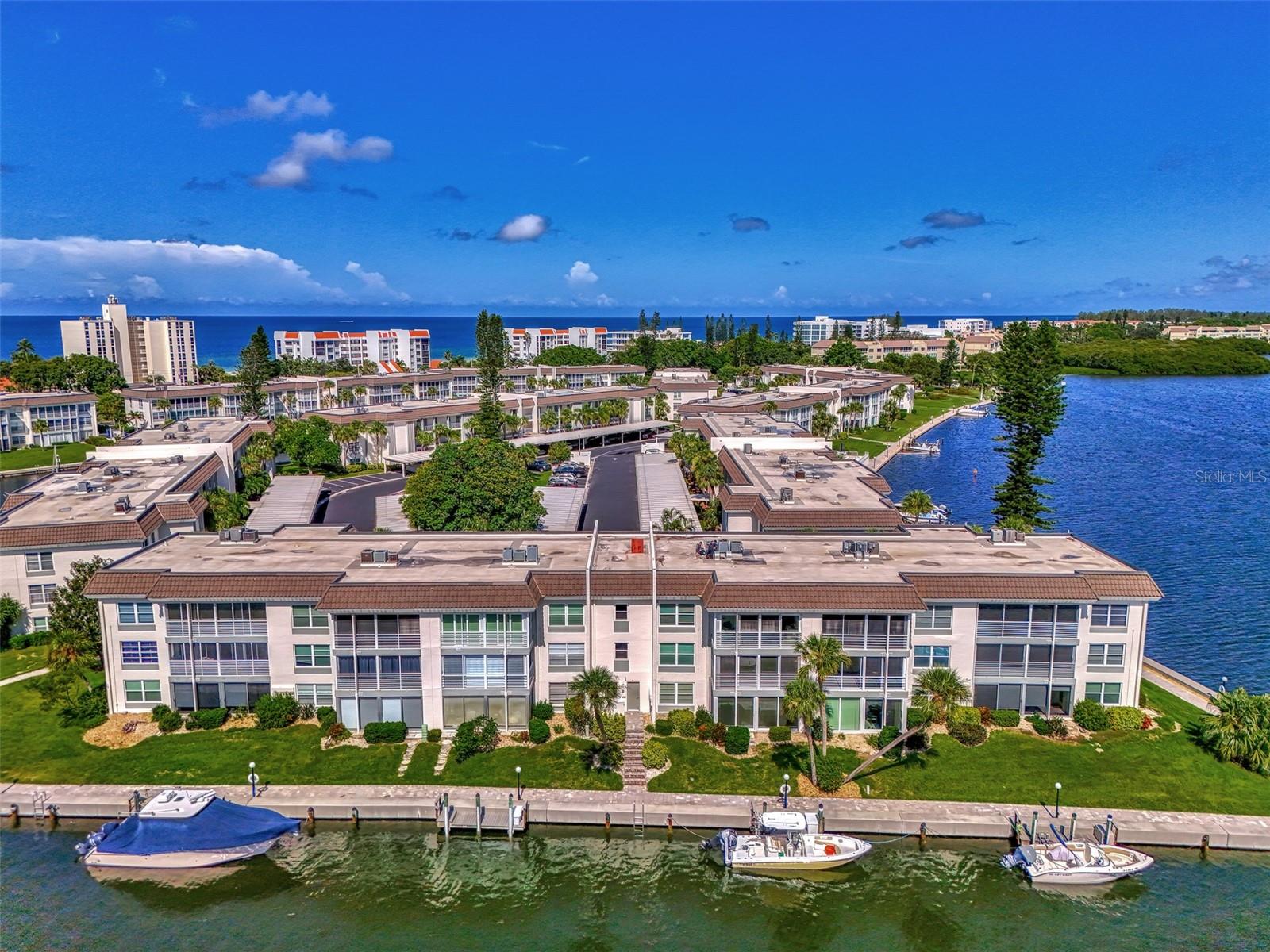 4410 EXETER DR #204, LONGBOAT KEY, FL, 34228