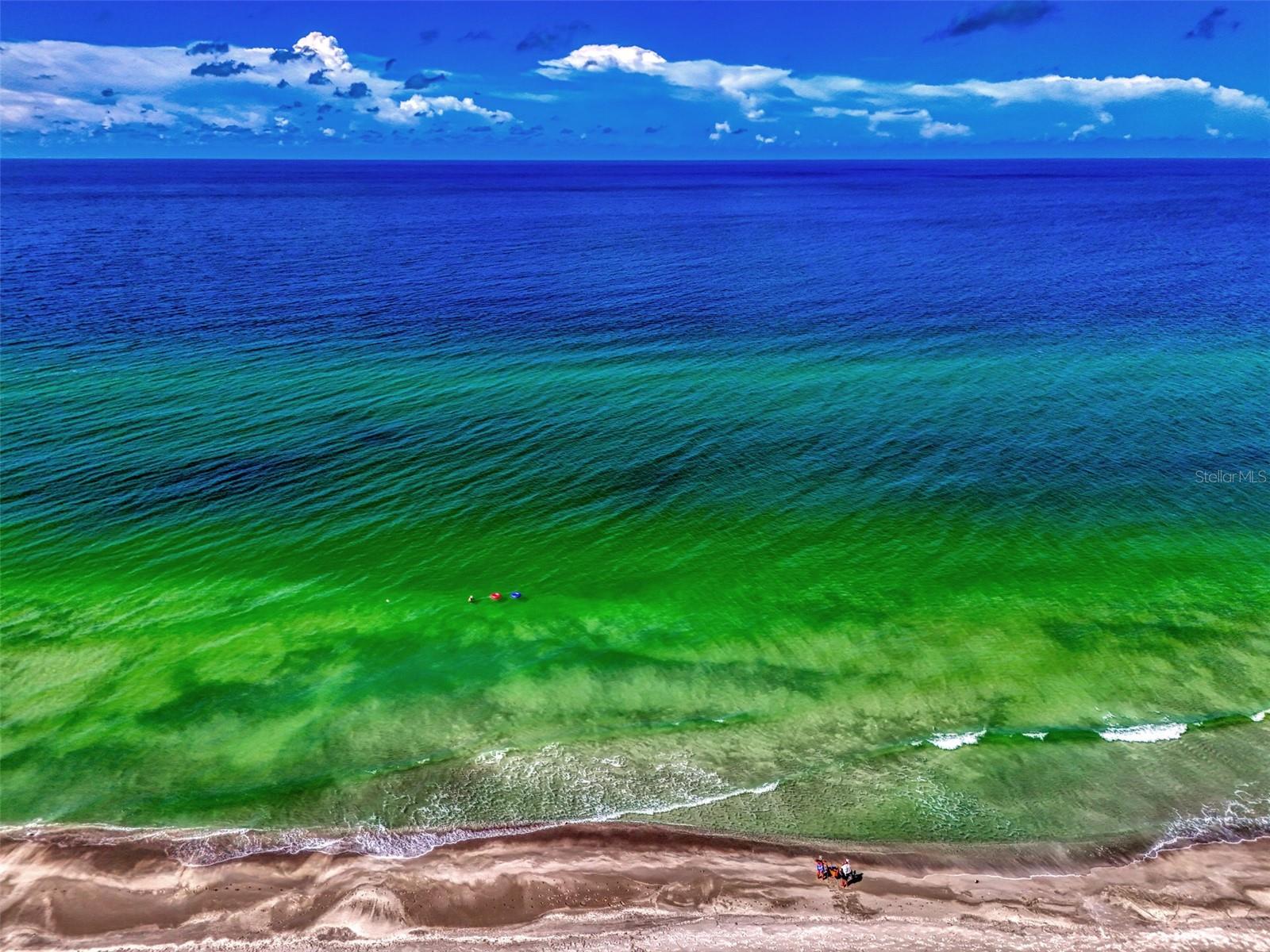 4410 EXETER DR #204, LONGBOAT KEY, FL, 34228